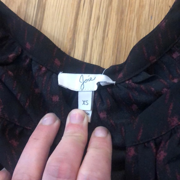 Joie Gloria Printed Splitneck Blouse - Picture 7 of 7